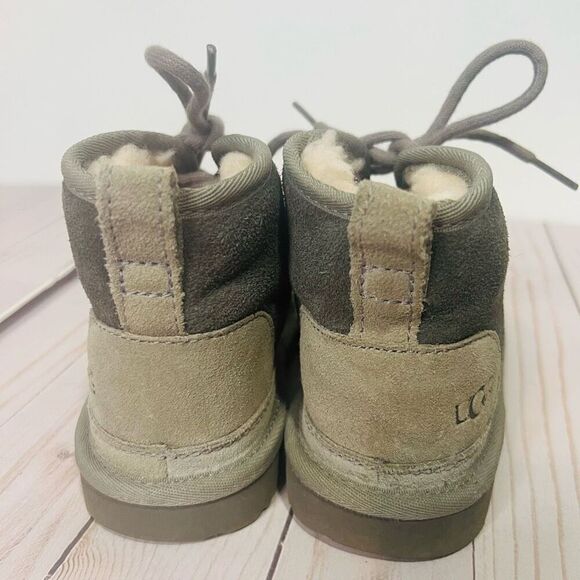 UGG Gray Ankle Boots Kids Sz 13 Little Boy/Girl - Picture 6 of 9